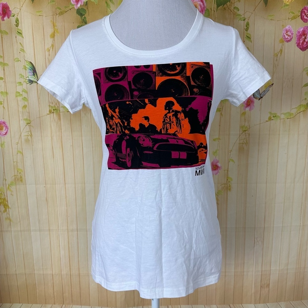 MINI Graphic White T Shirt Size M